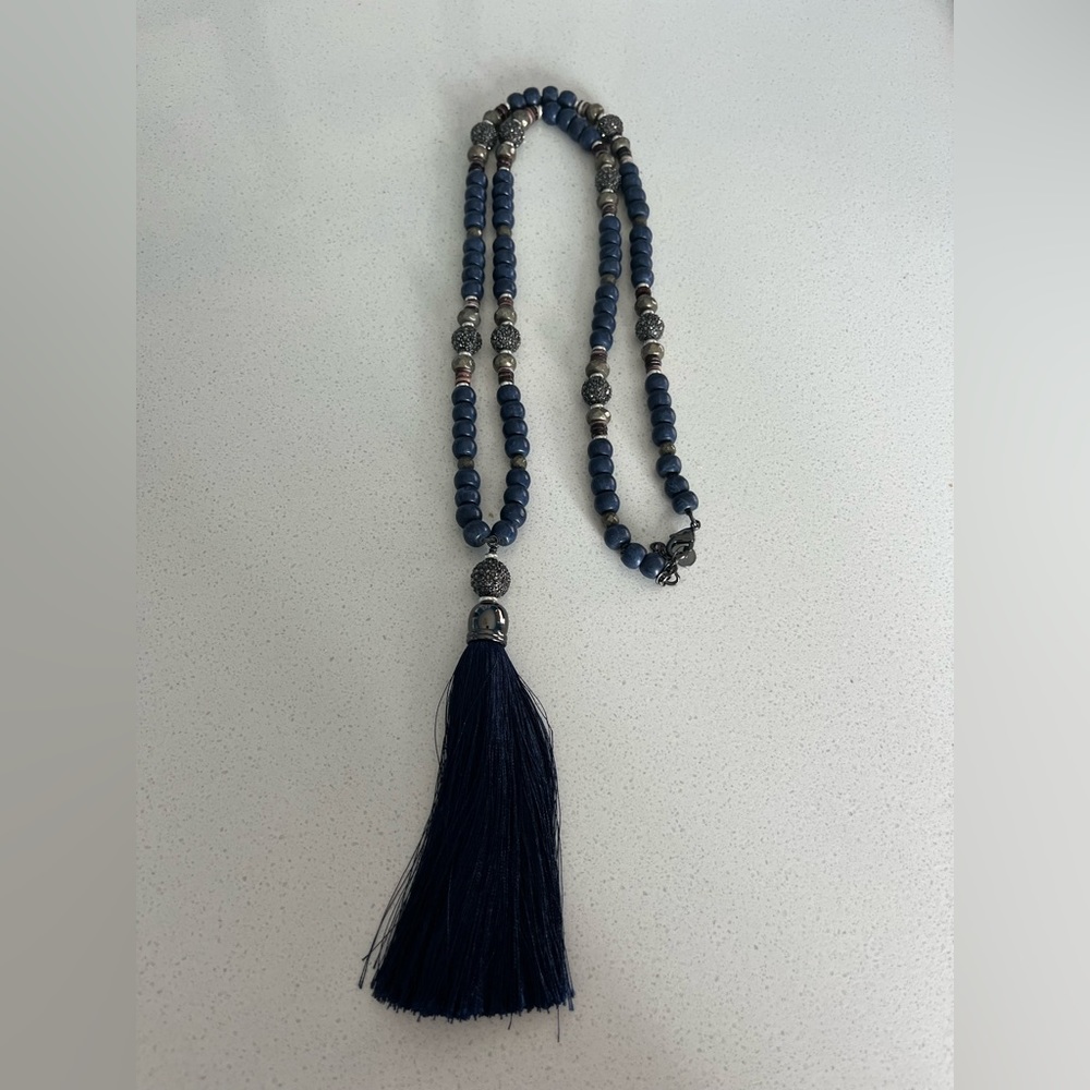 Stella & Dot Tassle Necklace